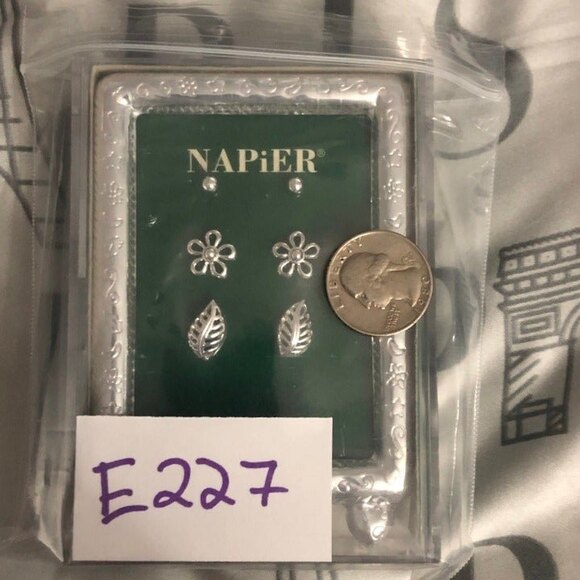 Napier Perfectly Framed Silver Tone Pierced Earring Set NEW - Picture 4 of 5